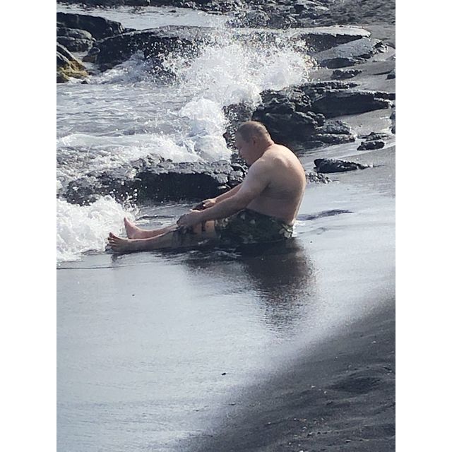 dr. shipunov playing in the sand