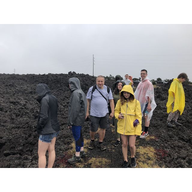 hiking in pu'u o'o trail